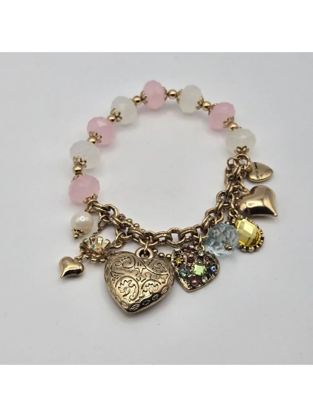 Betsy Johnson Gold Tone Charm Bracelet Pink White Beads Heart Pendants